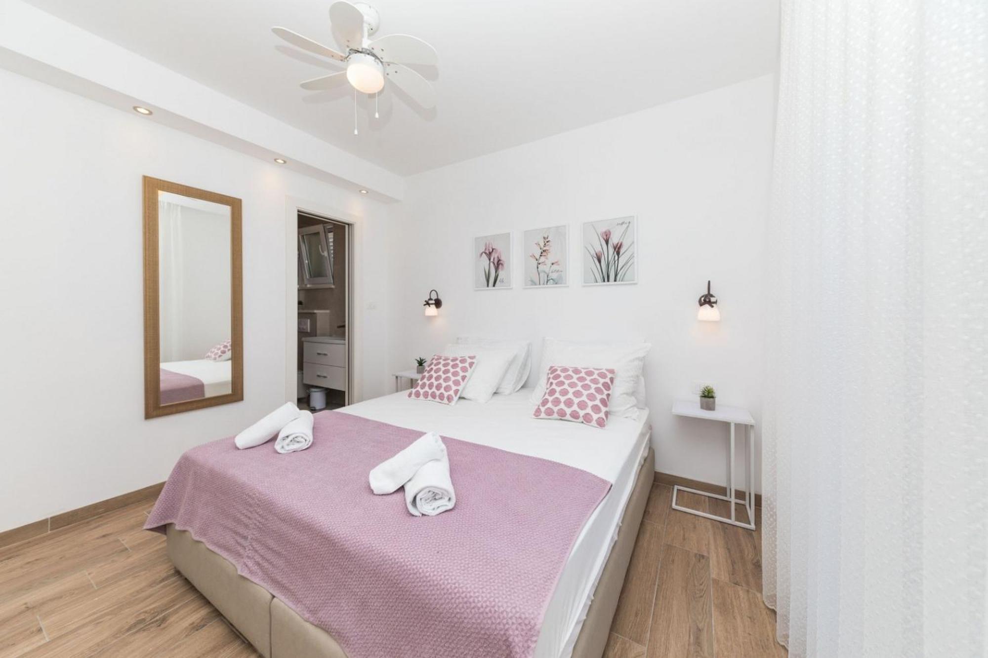 Villa Olivia Трогір Номер фото